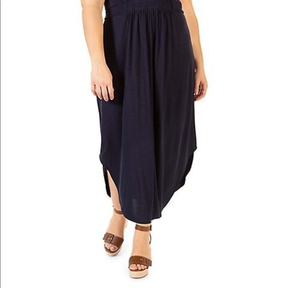 Dex Plus Size Dress - Picture 2 of 6